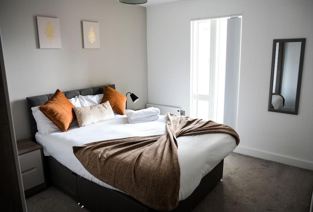 Modern 2 Bedroom Apartment - City Centre - Parking 曼彻斯特 外观 照片
